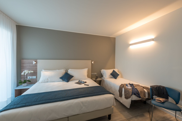 Bedroom 3, Hesperia Hotel & Residence, Venezia