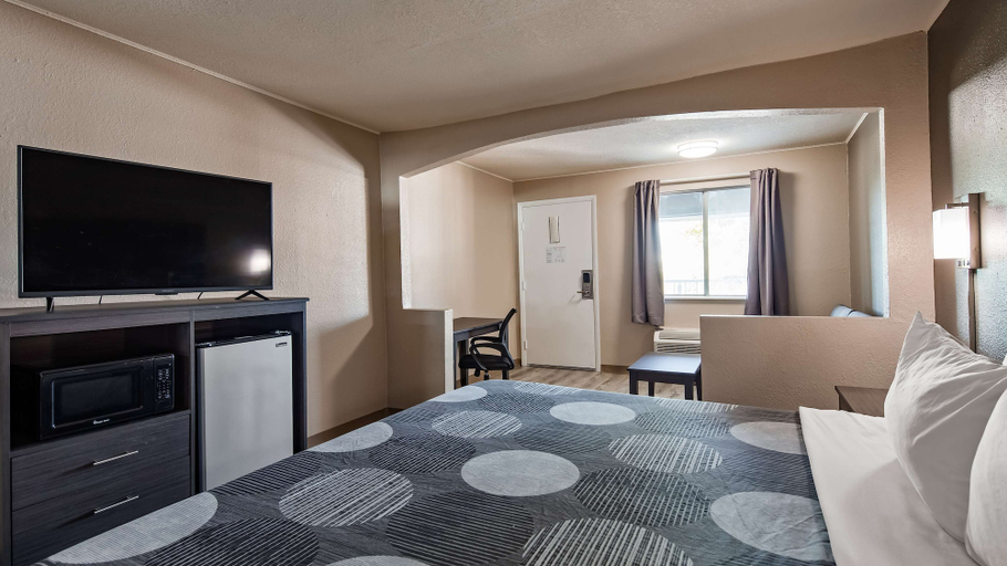 Bedroom 3, SureStay Hotel by Best Western Olathe, Kansas City