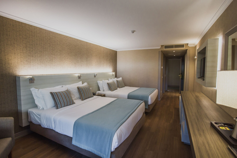 Bedroom 3, Enotel Lido – All Inclusive, Funchal