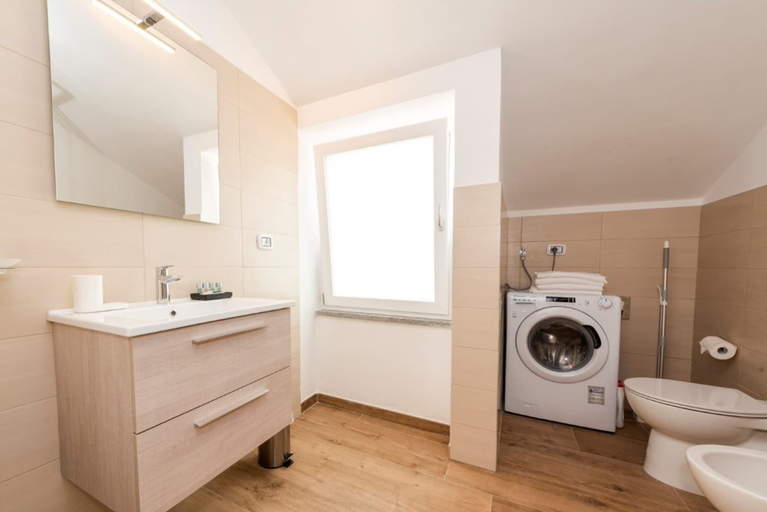 Bathroom 4, Aurelia Antica Suites & Apartments, Roma