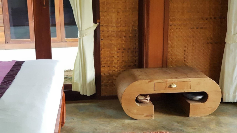 Bedroom 2, Pai River Villa, Pai