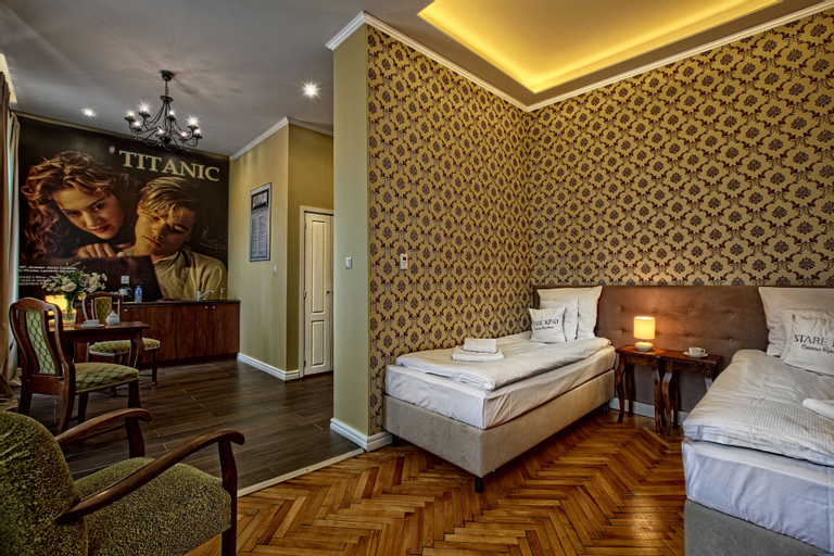 Bedroom 12