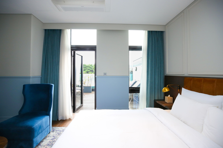Bedroom 25