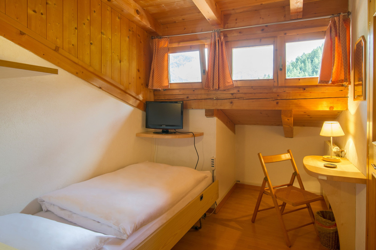 Bedroom 4, Villa Insam, Bolzano