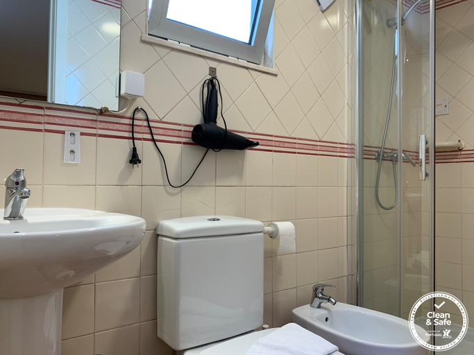 Bathroom 3, Discovery Apartment Benfica, Lisbon