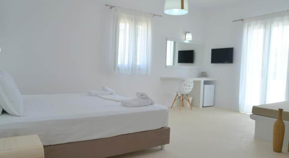 Bedroom 3, Olea Bay Hotel, South Aegean