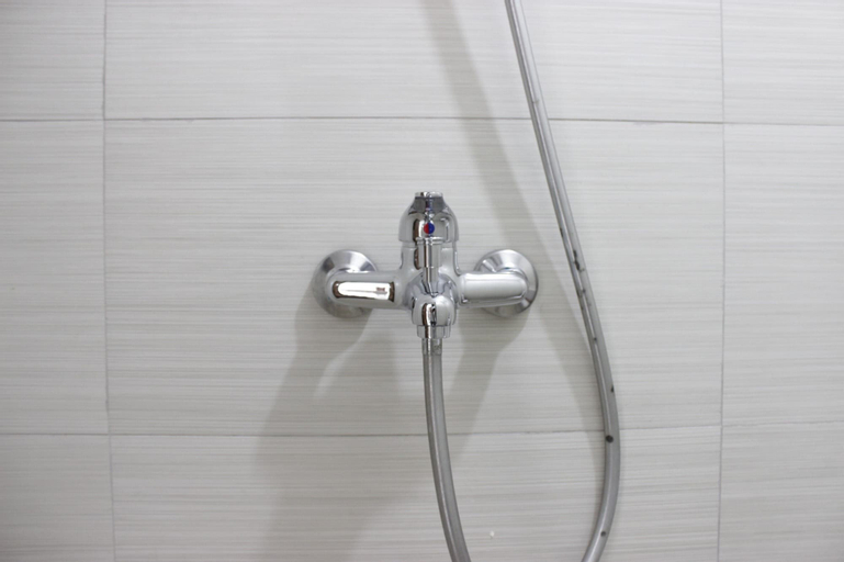 Bathroom 4