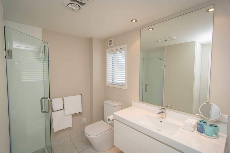 Bathroom 4, Coastal Ridge Apartments, Timaru