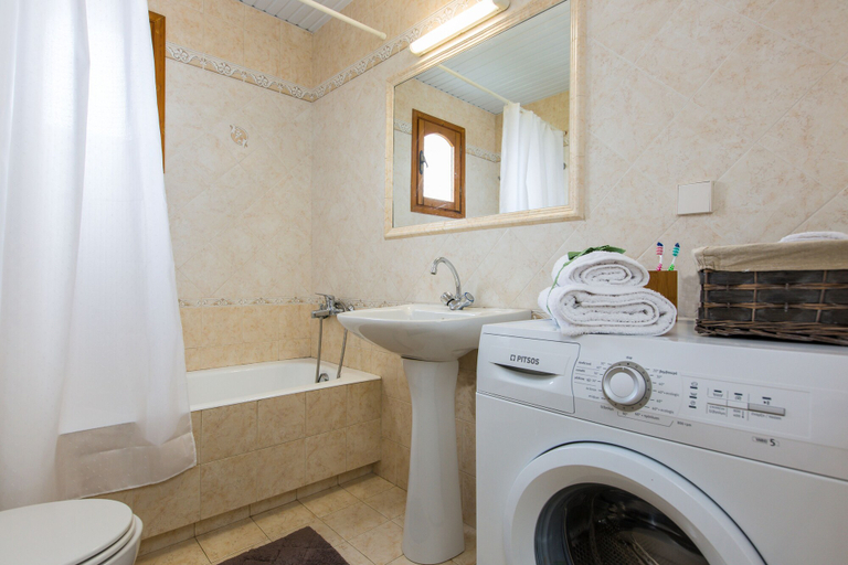 Bathroom 4, Villas Lefkothea, Crete