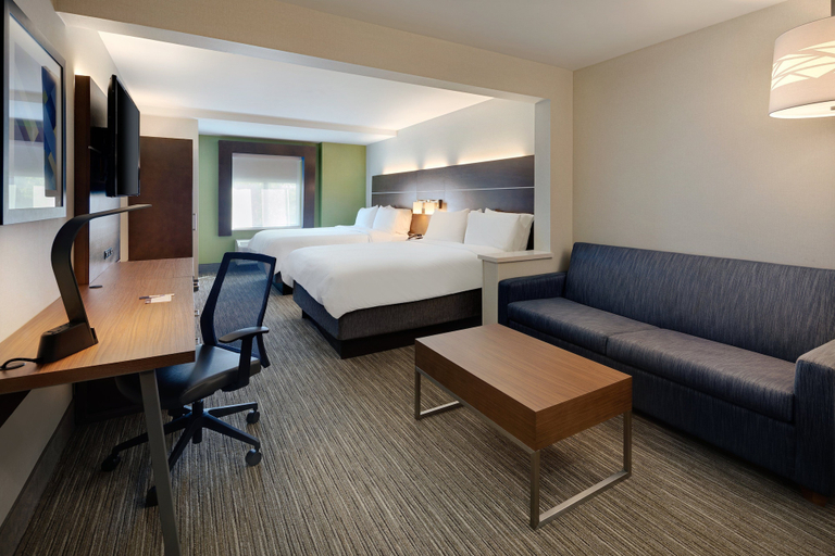 Bedroom 3, Holiday Inn Express & Suites BRADLEY AIRPORT by IHG, Hartford