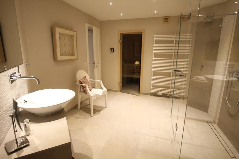 Bathroom 5, Strandvogtei Sylt, Nordfriesland