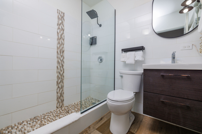 Bathroom 4, Casa Isleña Inn