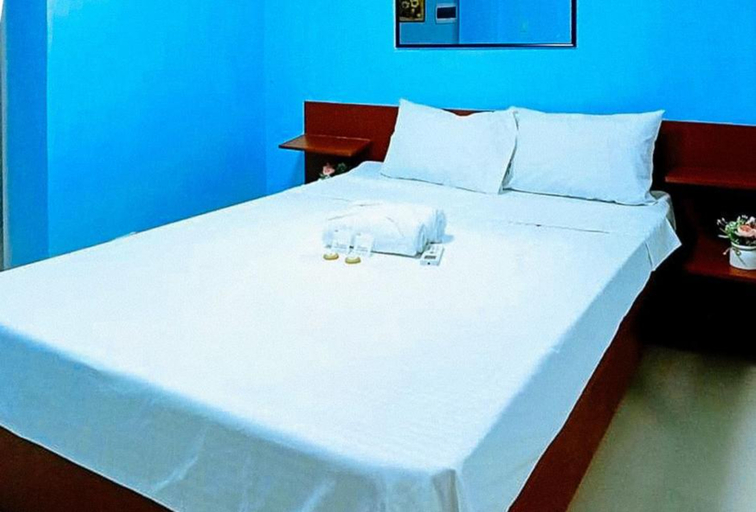 Bedroom 4, Jeanine's Travellers Inn by RedDoorz, Morong