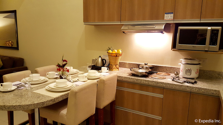 Dining Room 7