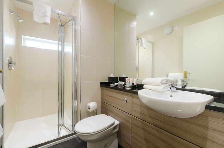 Bathroom 5, Best Western Inverness Palace Hotel & Spa, Highland