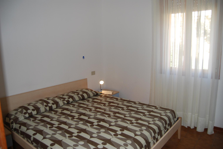 Bedroom 2, Beautiful Two - Bedroom Apartment with Balcony - By Beahost Rentals, Venezia