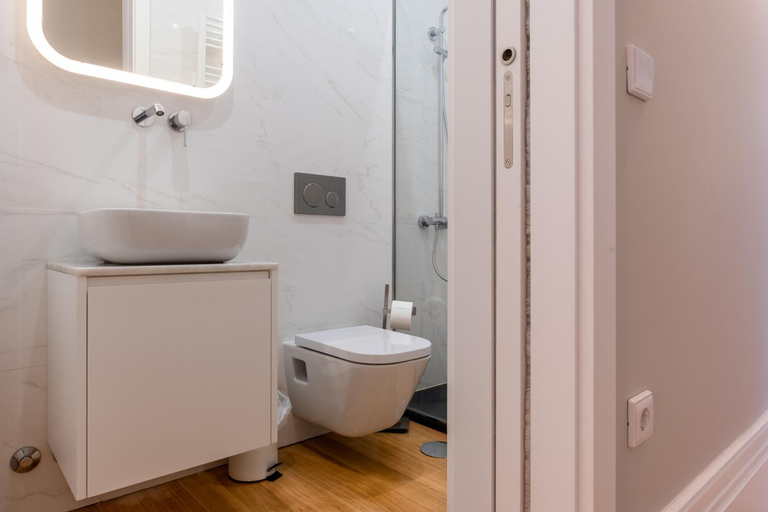 Room 2, Feel Porto Downtown Charming Apartment II, Porto
