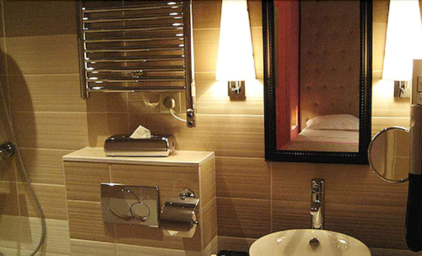 Bathroom 4, WHO - Windsor Hotel Opera, Paris