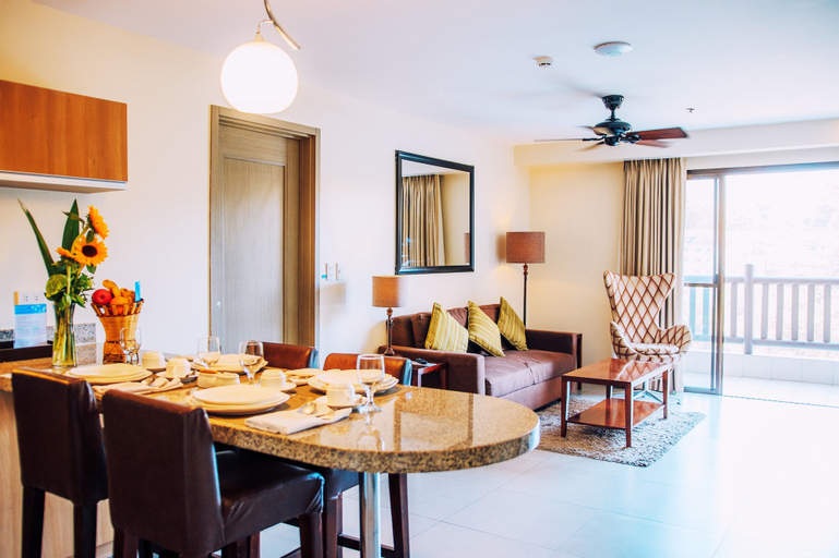 Dining Room 3