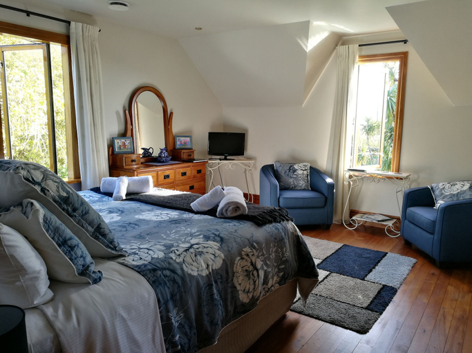 Bedroom 3, Awatuna Homestead, Westland
