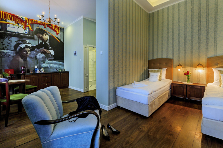 Bedroom 16