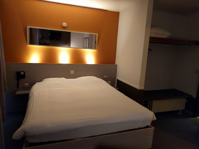 Bedroom 5, Canalview Hotel Ter Reien, West-Vlaanderen