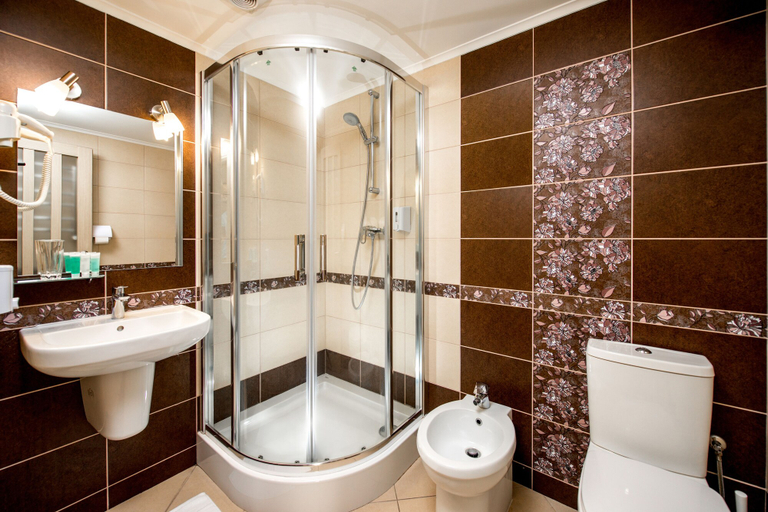 Bathroom 4, Hotel & SPA Pysanka, L'vivs'ka