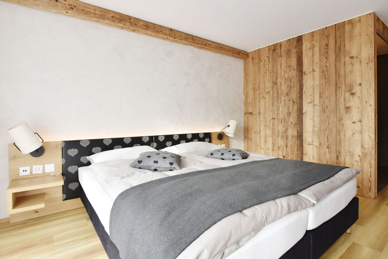 Bedroom 14
