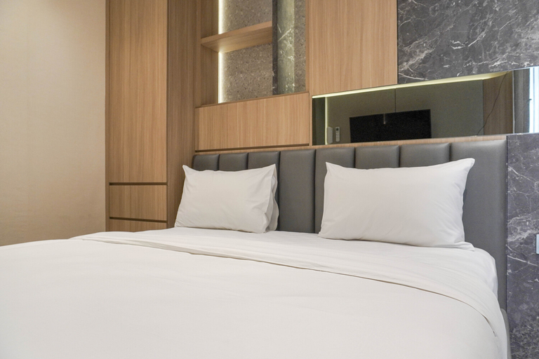 Bedroom 3, Homey Studio Room Tokyo Riverside PIK 2 Apartment By Travelio, Tangerang