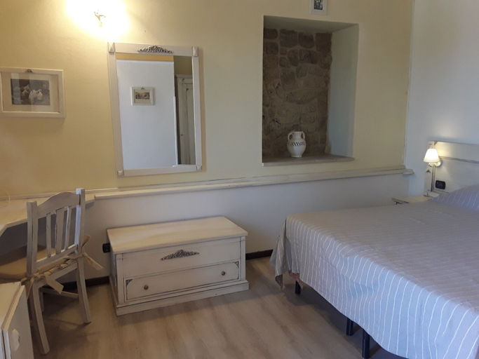 Bedroom 5, hotel lady lusya, Syracuse