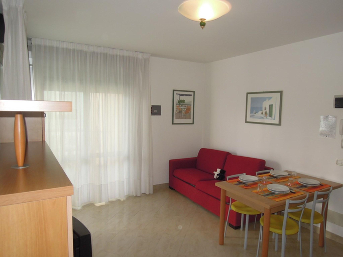 Bedroom, Nice Apartment in a Great Location only 200 metres from the Beach by Beahost, Venezia