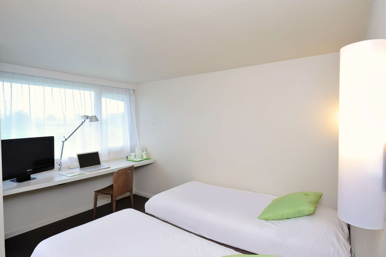 Bedroom 3, Hotel Campanile Reims Est - Taissy, Marne