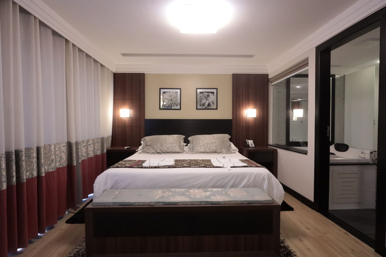 Bedroom 4, Sandri Palace Hotel, Itajaí