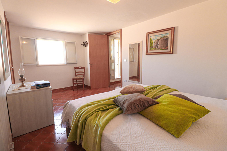Others 5, Isabels house in Otranto 10 seats, Lecce