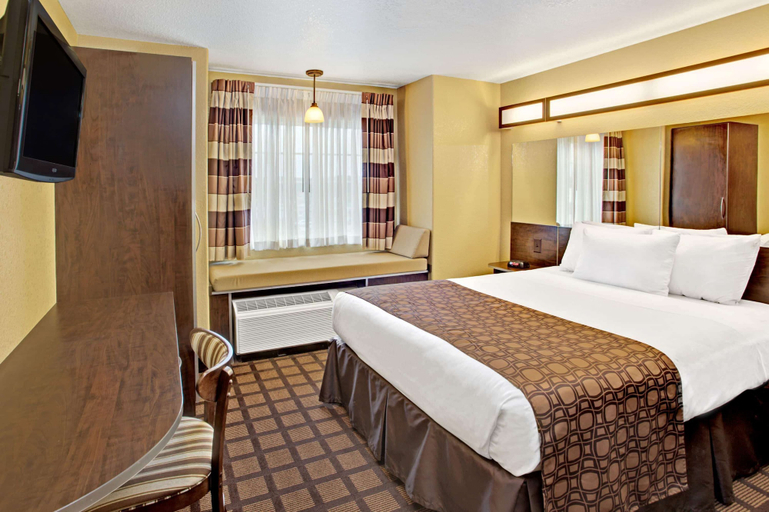 Bedroom 3, Microtel Inn & Suites by Wyndham Round Rock, Williamson