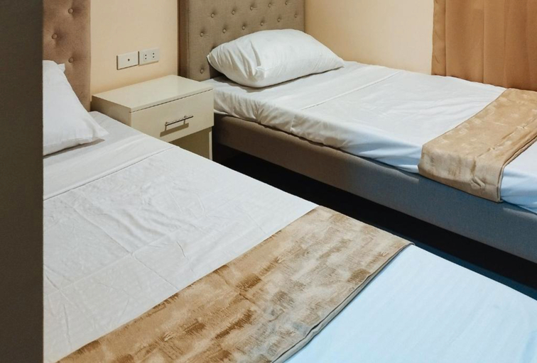 Bedroom 4, RedDoorz @ Benelio Suites Pavia Iloilo, Pavia