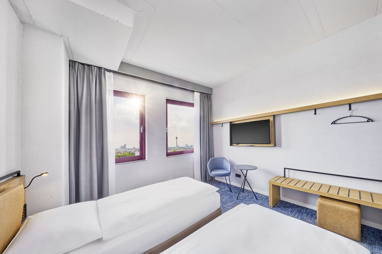 Bedroom 5, Sunday Hotel Düsseldorf Seestern, Düsseldorf