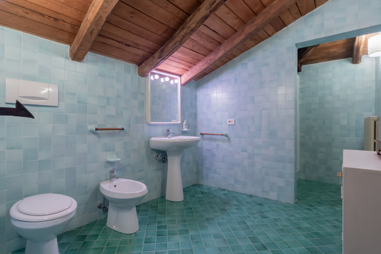 Bathroom 5, Borgo Malvasia- Ca' Palazzo, Bologna