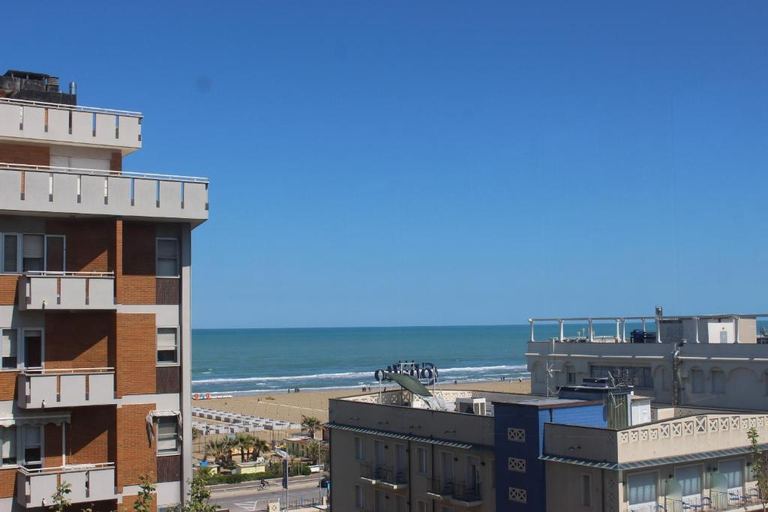 Exterior & Views 2, Hotel Lily, Rimini