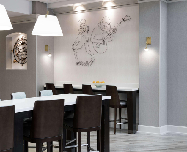 Food & Drinks 5, Hampton Inn & Suites Memphis-Beale Street, Shelby