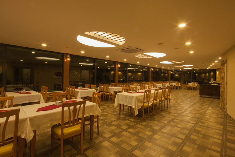 Food & Drinks 5, Armin Hotel, Merkez