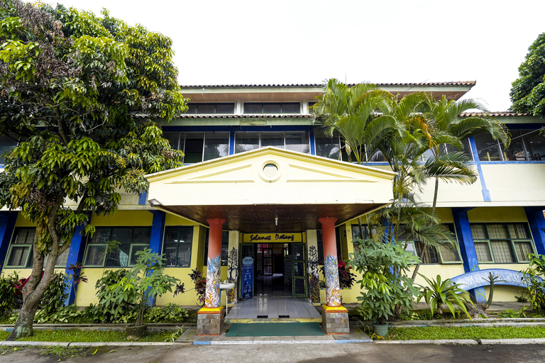 Exterior & Views 1, SPOT ON 91064 Wisma Lec Syariah, Garut
