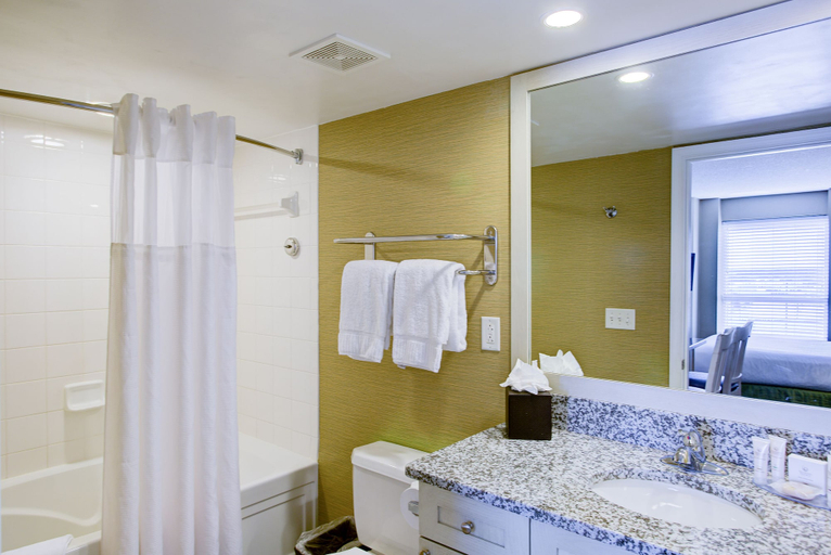 Bathroom 5, Boardwalk Resort Hotel and Villas, Virginia Beach
