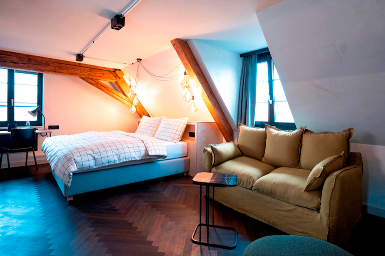 Bedroom 15