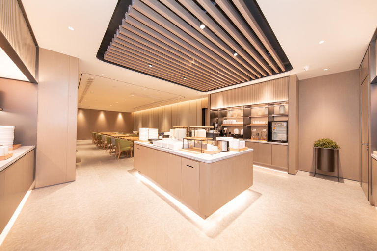 Dining Room 16