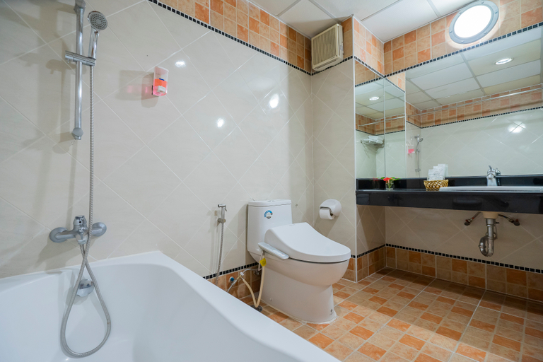 Bathroom 4, Bella Villa Prima, Pattaya