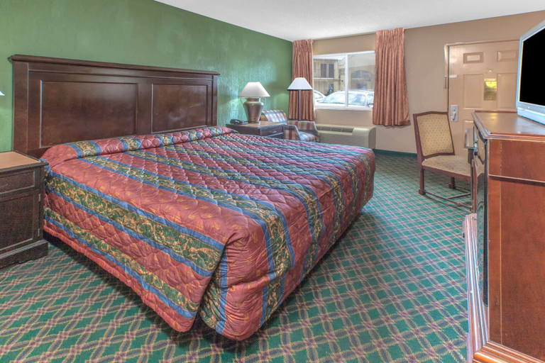 Bedroom 4, Knights Inn - Forest Hill, TX, Tarrant
