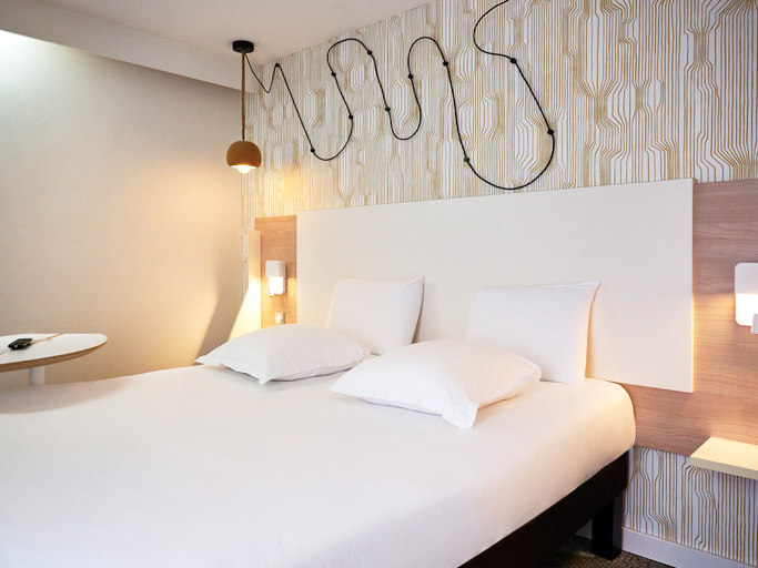 Bedroom 3, Ibis Styles Bordeaux Begles, Gironde