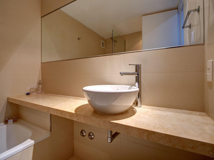 Bathroom 5, Nido x Quartier del Polo, Distrito Federal