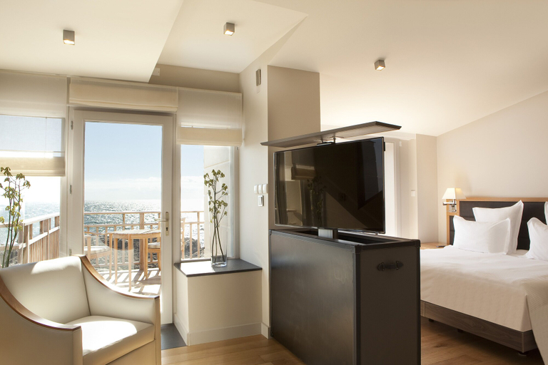 Bedroom 2, Hôtel de L'Océan, Loire-Atlantique